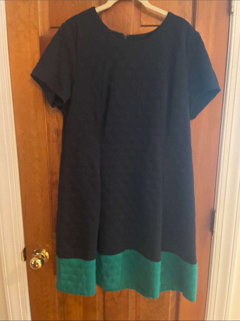 Elle Women’s XXL Navy Dress with Green Trim